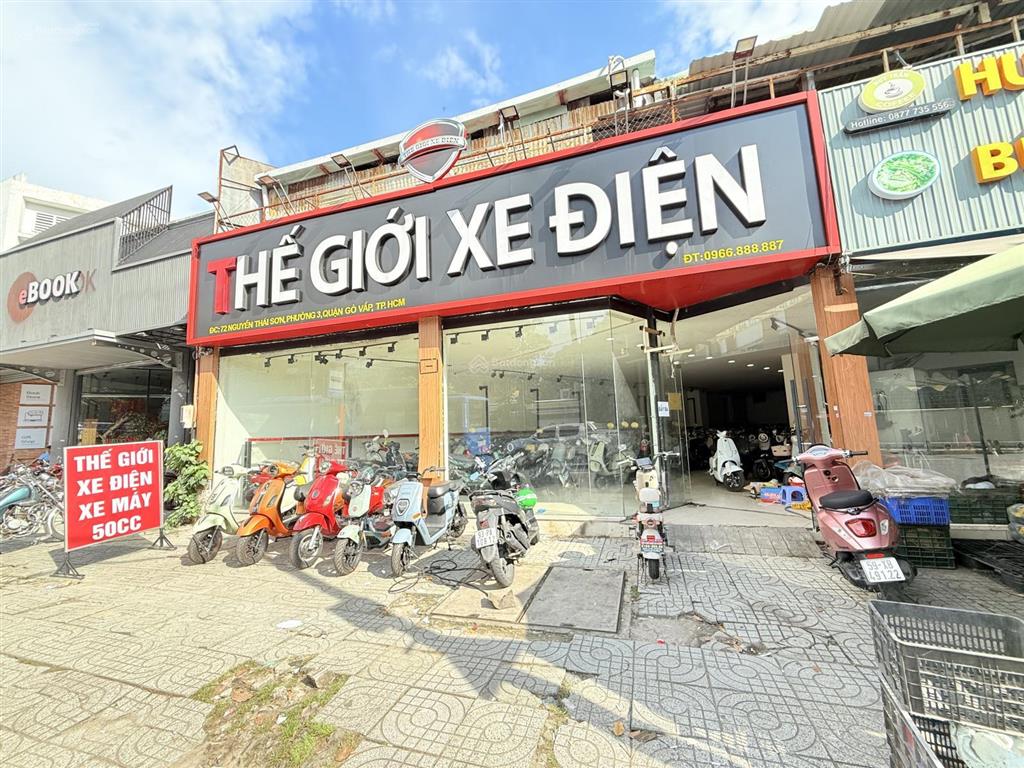 Đất mặt tiền nguyễn thái sơn  gần sân bay  dt gần 1000m2  nở hậu 24x43.5m  hơn 150 triệu/m2