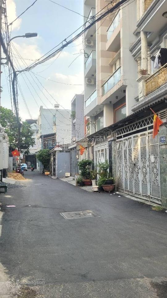 Đất quang trung, gần chợ hạnh thông tây, hãng oto mecerdez, nhà ga t3  dt 100m2, 4.2x24m, đường 6m