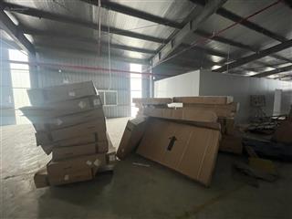 Cho thuê kho xưởng trong kcn tại bắc ninh. đủ hồ sơ thành lập dn fdi.  diện tích 1200m (tầng 2).