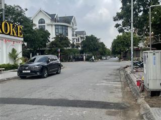 Bán lô góc đất 31ha thị trấn trâu quỳ. 226m2 giá 145tr/m2