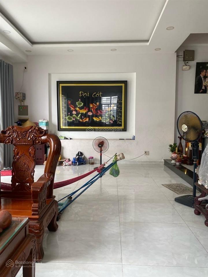 Quận 7  biệt thự sân vườn  322m2  ngang 12m x 30m  4pn  sân đậu 10 oto  chỉ 15 tỉ 9