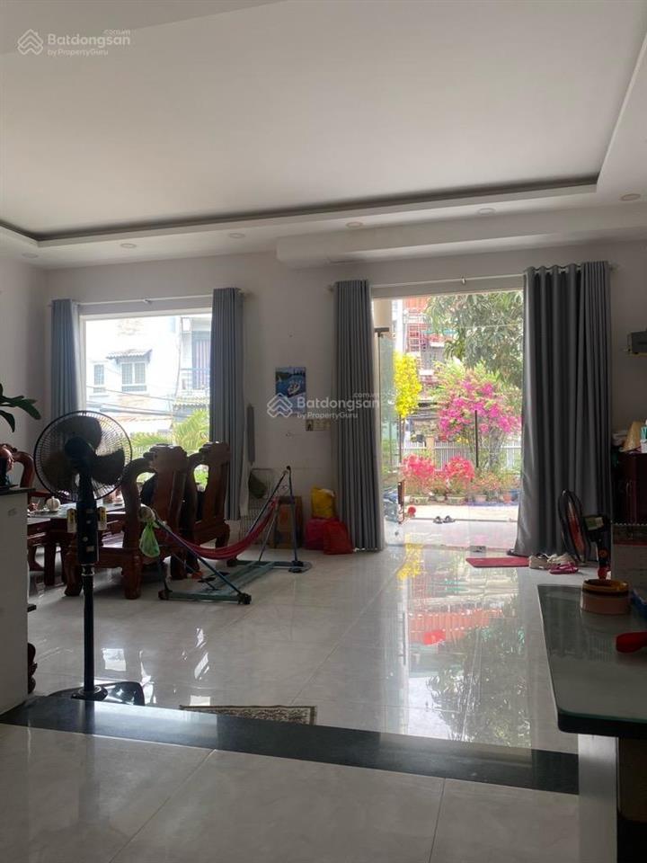 Quận 7  biệt thự sân vườn  322m2  ngang 12m x 30m  4pn  sân đậu 10 oto  chỉ 15 tỉ 9