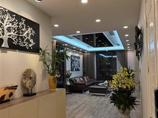 Phân lô, oto,nhà đẹp, dân xây  ngô thì nhậm 60m x5t, gía hơn 10ty
