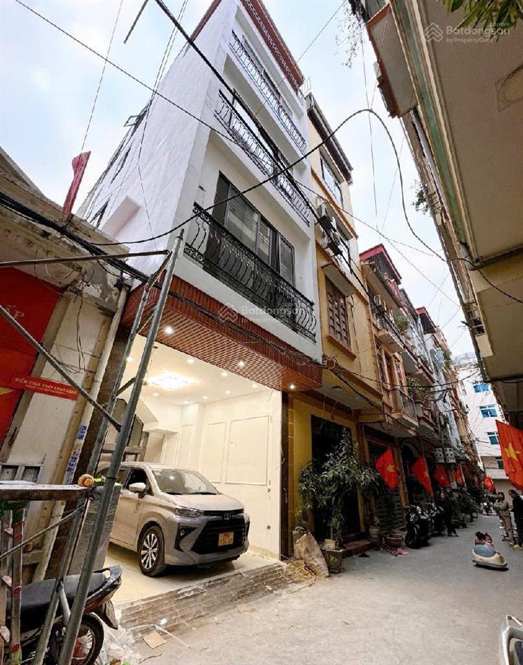 Phân lô, ô tô, nhà đẹp, sẵn ở  ngô thì nhậm 50m2 x 5t, gía hơn 13 tỷ