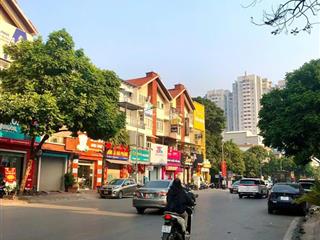 Mặt phố ngã 5 hà trì  bà triệu, kinh doanh siêu đỉnh 121m, mặt tiền 11m, giá hơn 200tr/m2