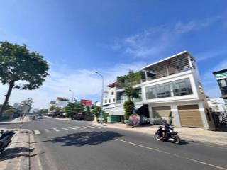 Bán căn góc 3 tầng mới đẹp mặt tiền đường thích quảng đức