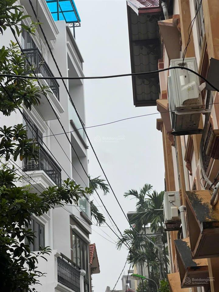 Tôi cần bán nhà 5t 50,6m2, thang máy, ngõ rộng, đỗ ô tô quanh năm, nhà đẹp nhất khu vực đô nghĩa
