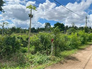 Bán đất xã lâm san, cách đường nhựa liên tỉnh 150m, đất mt lớn vuông vức, có thể tách làm 3 lô