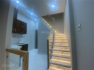 Bán nhà hẻm ô tô, vị trí vàng lý thường kiệt  mới  chỉ 5.8 tỷ!