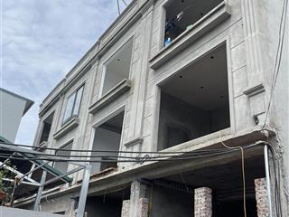 Chính chủ bán nhà phường chương mỹ diện tích 40m2 xây 3 tầng, vài phút đến chợ, uỷ ban và quốc lộ 6