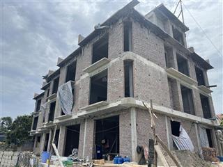 Bán nhà cụm 6 căn view hồ tại yên quán, tân phú, quốc oai  4 tầng xây mới