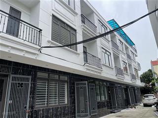 Bán cụm 10 căn nhà đại tảo, đại thành, quốc oai  3 tầng mới, ô tô đỗ cửa.