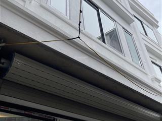 Bán nhà yên sơn quốc oai  40m2 x 3 tầng, gần đại lộ thăng long. giá bán 2,5 tỷ