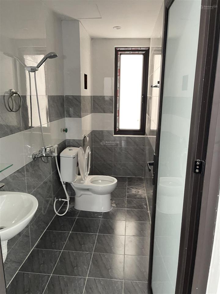 Bán nhà yên sơn quốc oai  40m2 x 3 tầng, gần đại lộ thăng long. giá bán 2,5 tỷ