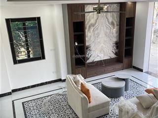 Bán nhà lô góc tiên phương chương mỹ  50m2, ô tô đỗ cửa . gần ql6 & chúc sơn.