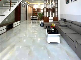 Chính chủ cần bán nhà 1 trệt 1 lầu mới xây đường nhựa ôtô, sát chợ, shr 5x20m vuông vức