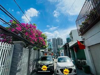 Bán nhà 3 tầng 4x17m oto đỗ cửa sát tttm go nguyễn thị thập trung tâm q7 giá chỉ 7 tỷ mấy.
