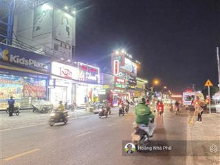 Mặt tiền kinh doanh  320m2 ngang 8m  đường 10m  cpxd hầm + 6 tầng  kế vincom  23 tỷ tl