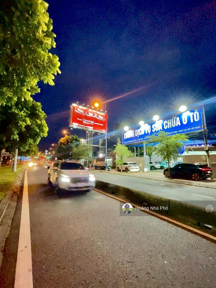 Mặt tiền xa lộ hà nội  ngay ga metro thủ đức  3120m2 ngang 42m  hệ số xd 12.8 lần