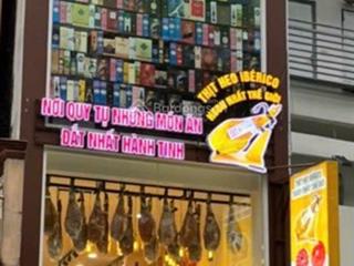 Sản phẩm duy nhất! bán nhà mặt tiền trần hưng đạo quận 1  dt 4,5x16m 5 tầng có hđt 85tr giá 30 tỷ