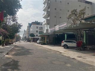 Bán 3 lô đất đường nguyễn sư hồi cách biển cửa lò 50m 6,5 x 20m = 130x3 = 390m2. giá 10,4 tỷ/lô