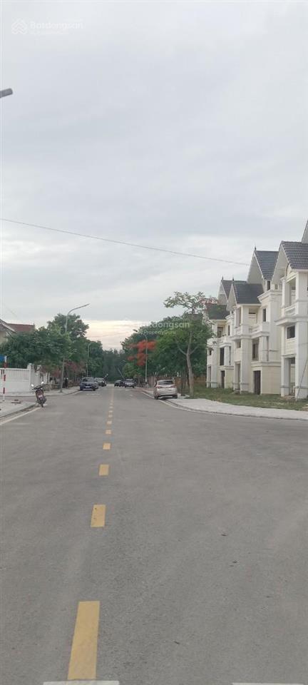 8,x tỷ căn nhà vườn  dt 10x175 = 175m2  khu nghỉ dưỡng cửa lò beach villa  đối diện vin wonder