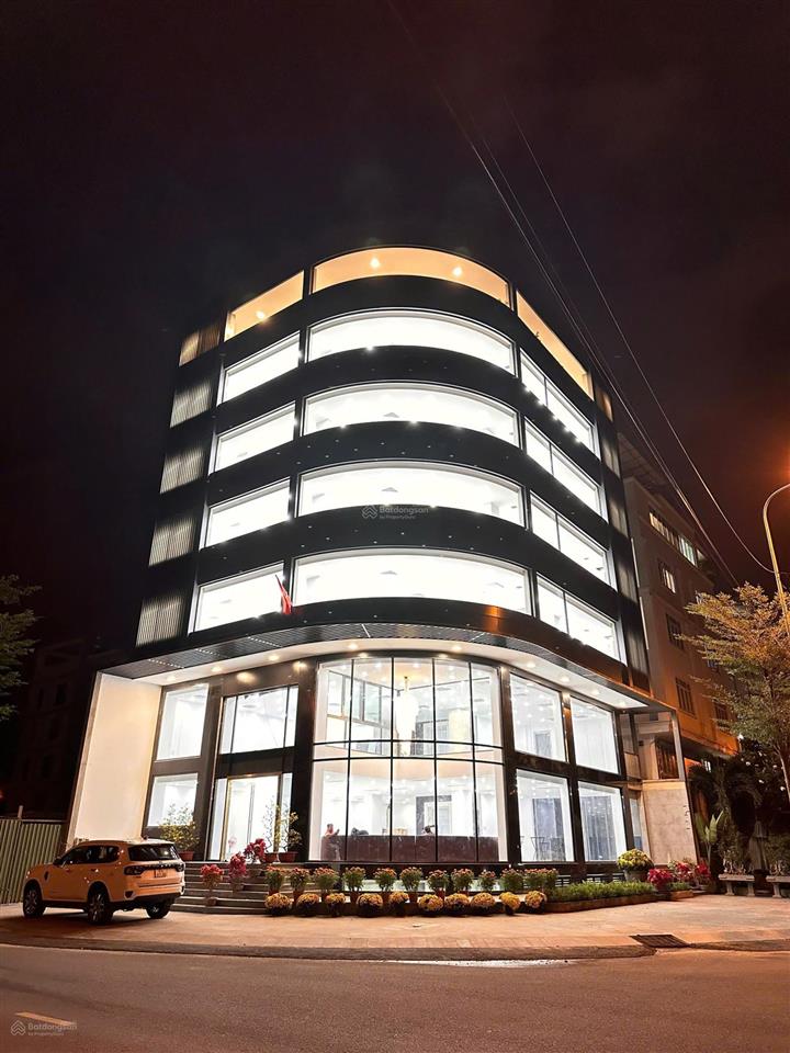 Cho thuê tòa nhà mt đường 20m thạnh mỹ lợi, quận 2, 8x20m, hầm 7 tầng, thang máy, pccc giá 135tr tl