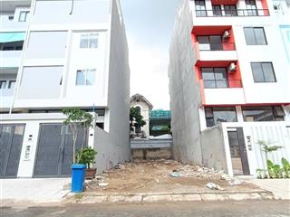Giảm giá bán nhanh khuôn đất ngay trương văn bang, khu vực xây hầm 6 tầng, giá 145tr/m2