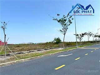 Bán đất kcn phú mỹ, bà rịa vũng tàu diện tích 30.000m2 giá 137$/m2