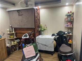 Bán nhà riêng phố nghĩa dũng 25m 2 tầng 4.7tỷ ngõ to rộng gần đường oto trước nhà có sân rộng.