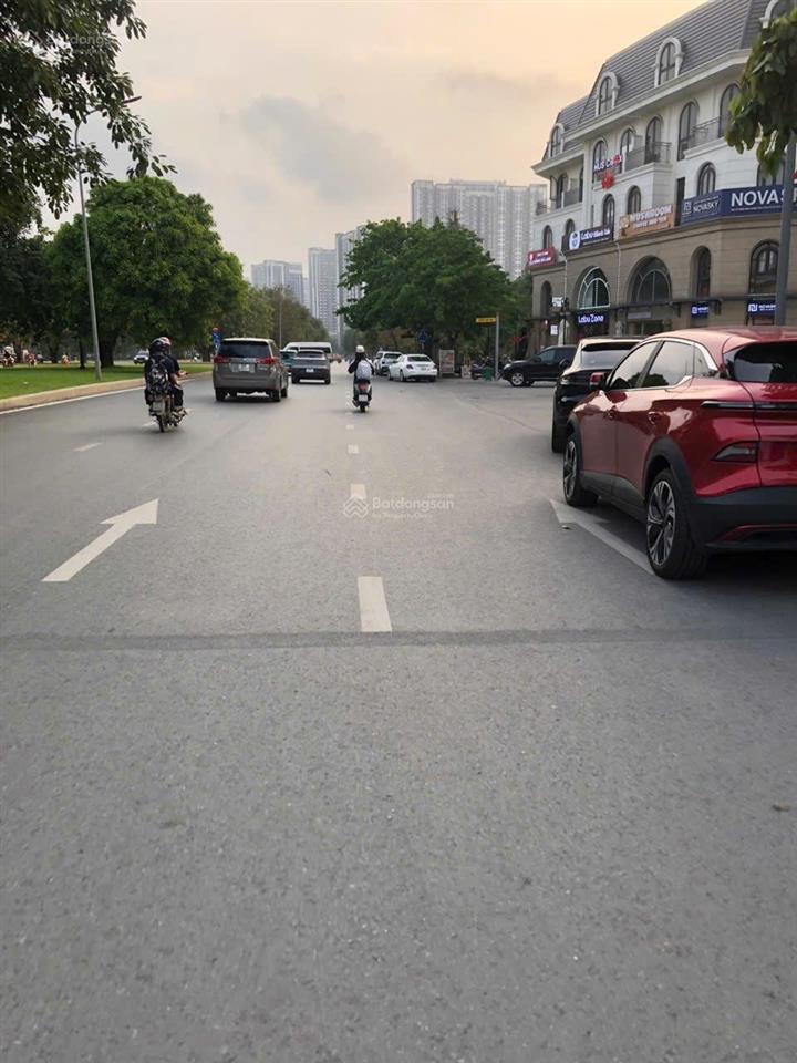 Cần bán 60m đất đa tốn gia lâm ô tô đỗ cửa giá thương lượng và làm việc chính chủ