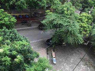 Chính chủ cần bán căn hộ chung cư thoáng, sạch sẽ quận tây hồ, ngõ 28 xuân la.  0912 309 ***