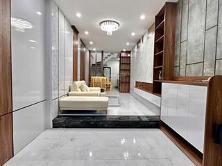 Siêu hiếm trung tâm lõi phường gia thuỵ 43m2 ngõ thông full nội thất