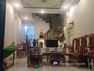 Chính chủ bán gấp căn nhà dân xây cự khối ô tô thông 42m2 x 3 tầng giá hơn 4 tỷ
