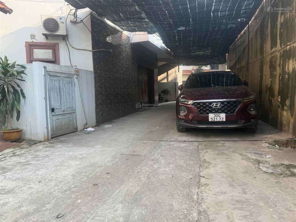 Cần bán đất tại sơn trung yên sơn (nay là xã q.oai) cách chợ và đại lộ thăng long chỉ vài trăm mét