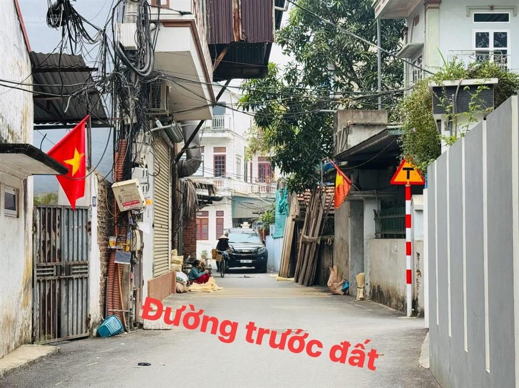 Đất trung tâm thị trấn quốc oai (xã quốc oai) ngay ga metro văn cao và bệnh viện sản nhi trung ương