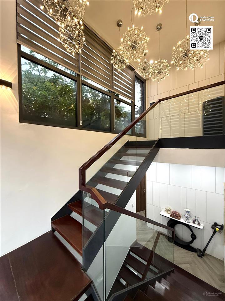 Chính chủ bán penthouse sân vườn với 03 tầng sử dụng 288m2 tại new skyline văn quán hà đông