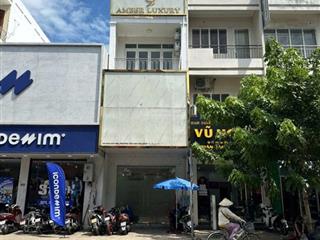Cho thuê mặt tiền tân sơn nhì  4x18m 3 tấm 5pn  vị trí đắc địa