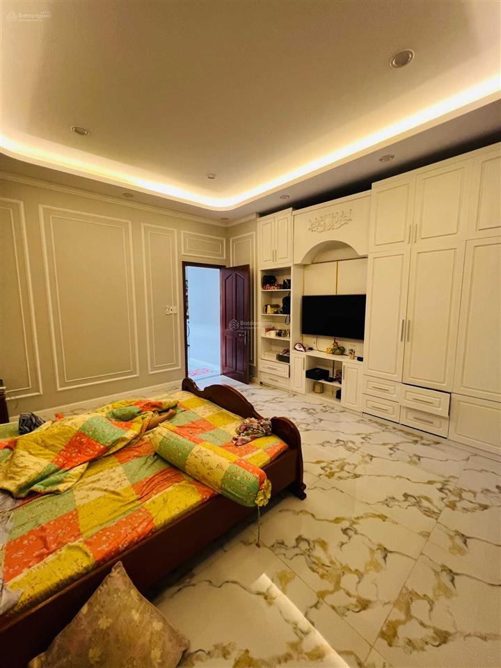 Cần cho thuê nhà 386/ lê văn sỹ, phường 14, quận 3