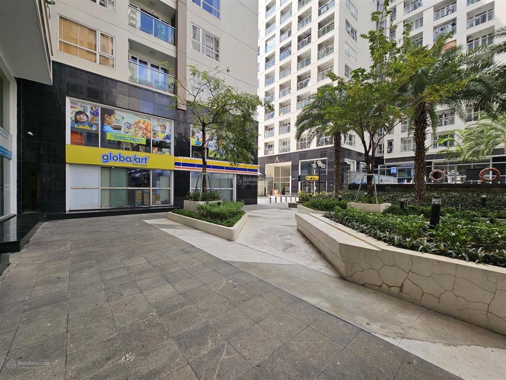 Chính chủ bán shophouse sky center / dt 130m2  giá bán 6,5 tỷ  cam kết giá thật, không đăng ảo