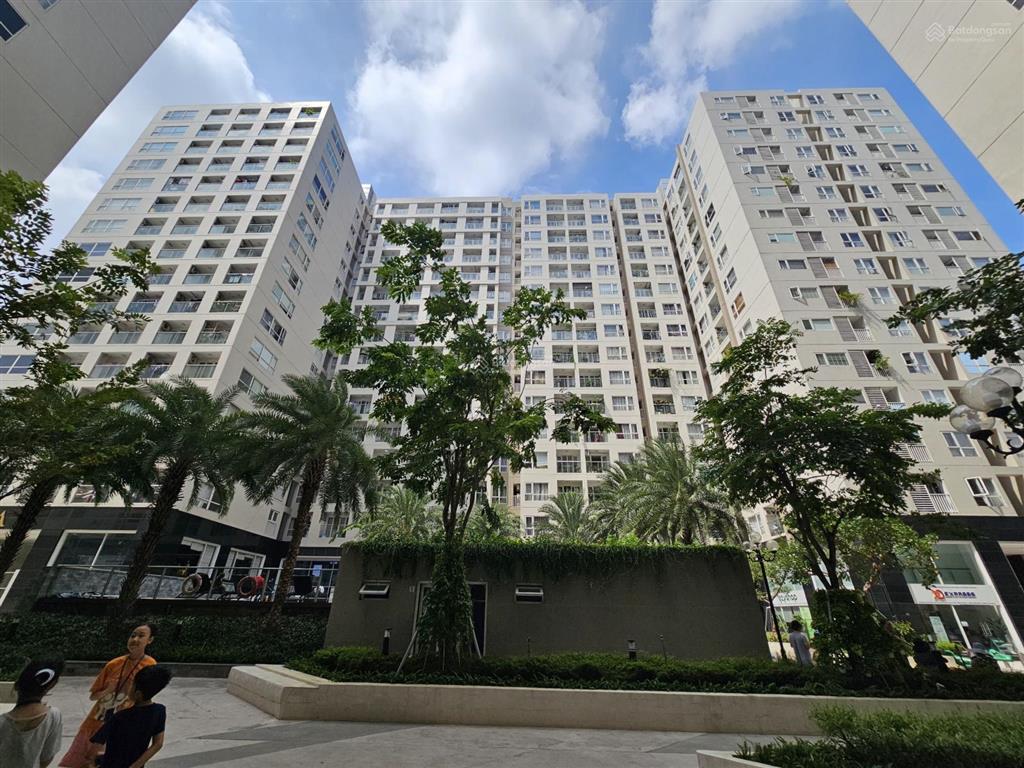 Chính chủ bán shophouse sky center / dt 130m2  giá bán 6,5 tỷ  cam kết giá thật, không đăng ảo