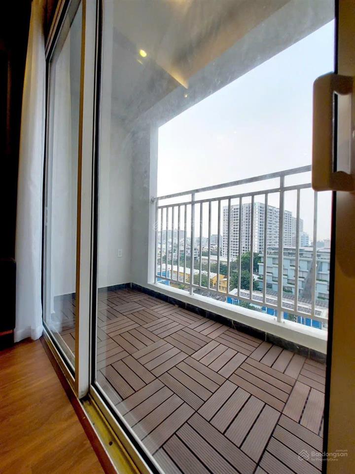 Mình cần bán căn hộ 4pn kingston residence / phú nhuận  dt 140m2  giá 15,8 tỷ  view thoáng mát