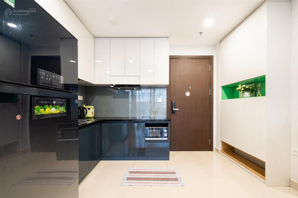 Cần bán căn hộ 2pn kingston residence / phú nhuận  dt 60m2  giá bán 5,9 tỷ  sổ hồng lâu dài