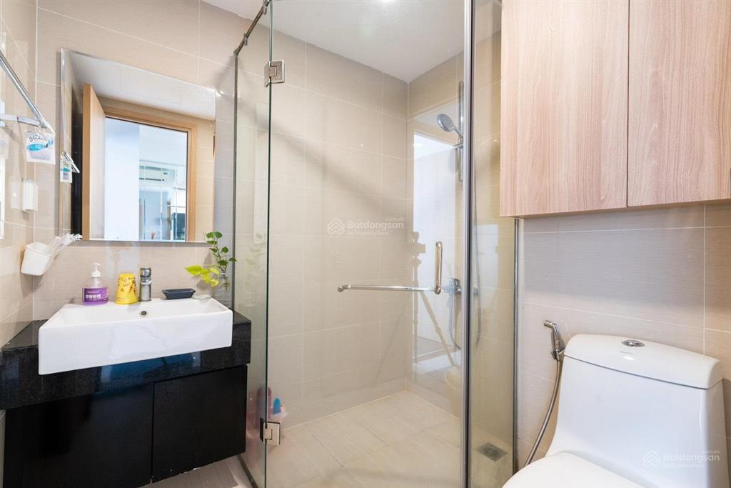 Cần bán căn hộ 2pn kingston residence / phú nhuận  dt 60m2  giá bán 5,9 tỷ  sổ hồng lâu dài