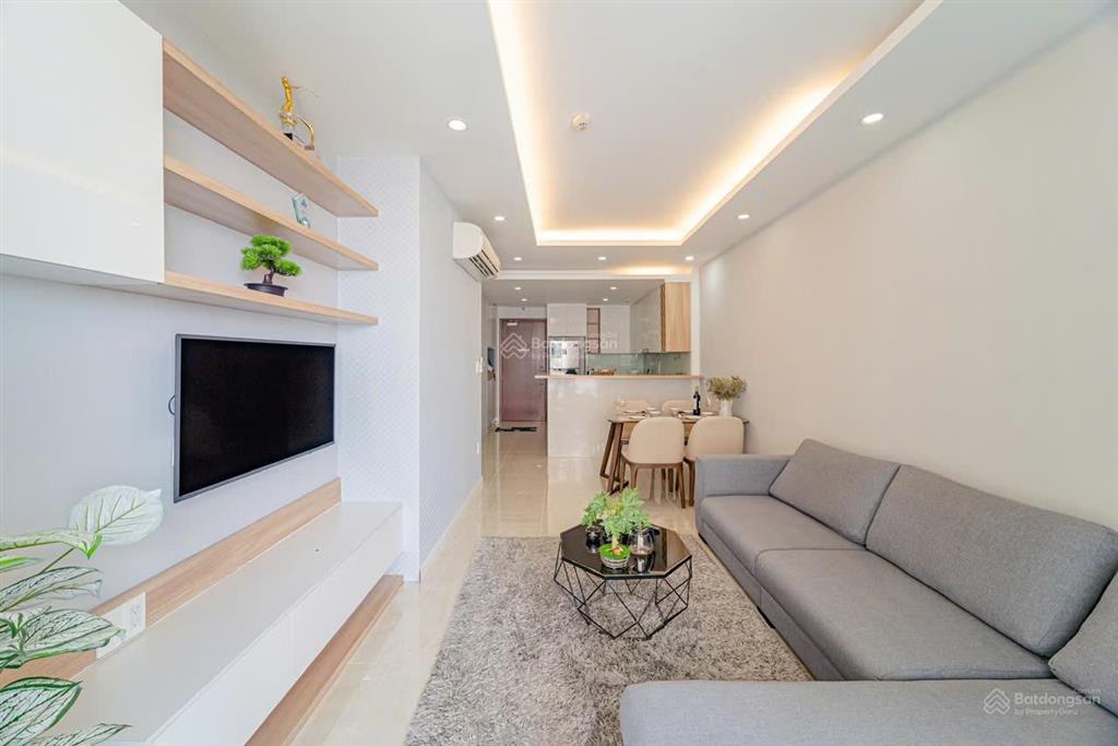 Cho thuê gold view q4 1pn 1wc 50m2  nội thất đủ ban công  giá 14.500.000đ  5p đi q1  bơi gym đủ