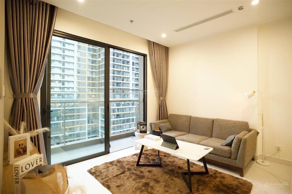 Cho thuê gold view q4 2pn 2wc vỉew sông  nội thất đủ  giá 17.000.000đ/th  5p đi q1  bơi gym