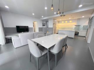 Cho thuê nhiều căn tresor q4, 2pn giá từ 19 22tr có ban công, đủ nội thất, qua q1 2 phút