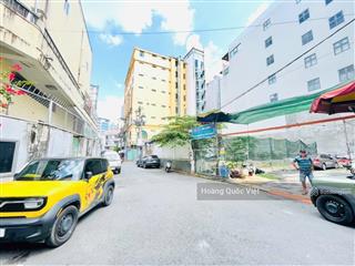 Tôi cần bán gấp, nhà 5 tầng, 60m2(5x12), xe hơi ngủ trong nhà, gần công viên. giá bán 8 tỷ