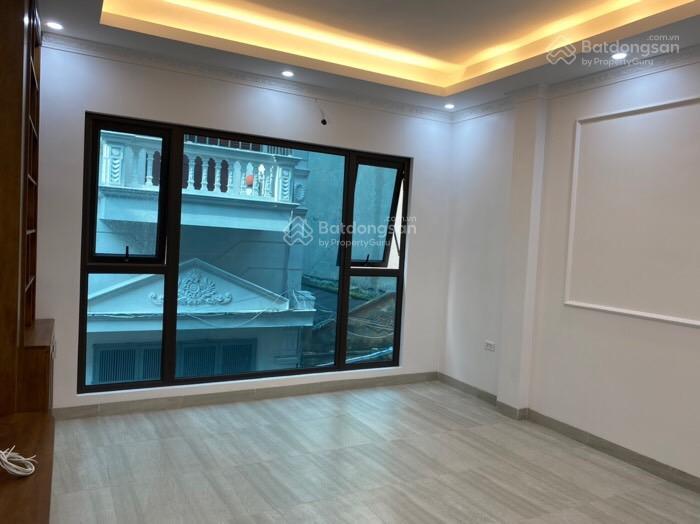 Cần bán gấp nhà bằng liệt linh đàm ô tô đỗ cửa, sát chợ dt 45m2 giá hơn 8 tỷ