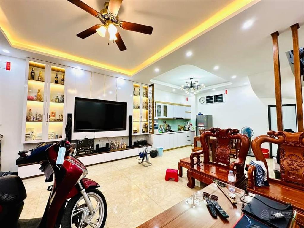 Bán nhà linh đàm, bằng liệt ngõ thông sát phố gần 37 m2, chỉ gần 8 tỷ